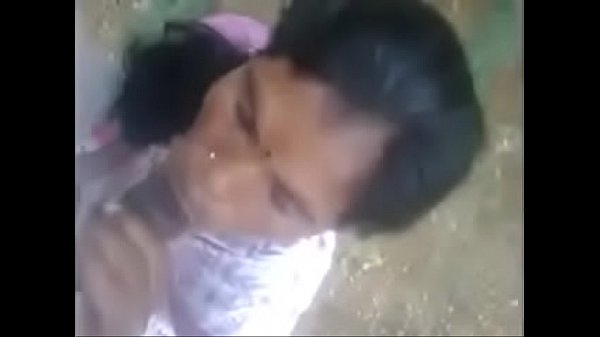 Tamilnadu gramathu vibachaari sexiyaaga blowjob seigiraal