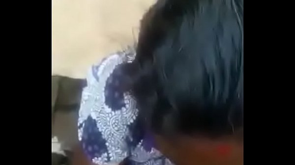 Villege Aththai Paiyan Sex Video - Chennai aunty mangamma sunniyai umbi kanjai kudikiraal - Blowjob video