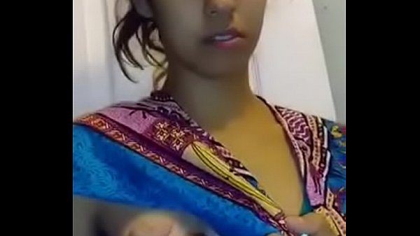 Sexyaana manaivi mulaiyai pizhinthu paal vara vaikiraal - sex video