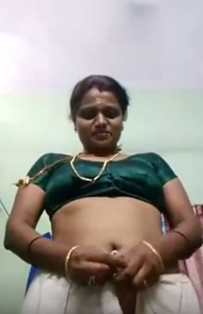 Koyambathur sexy aunty vayasu pen pol munarugiral