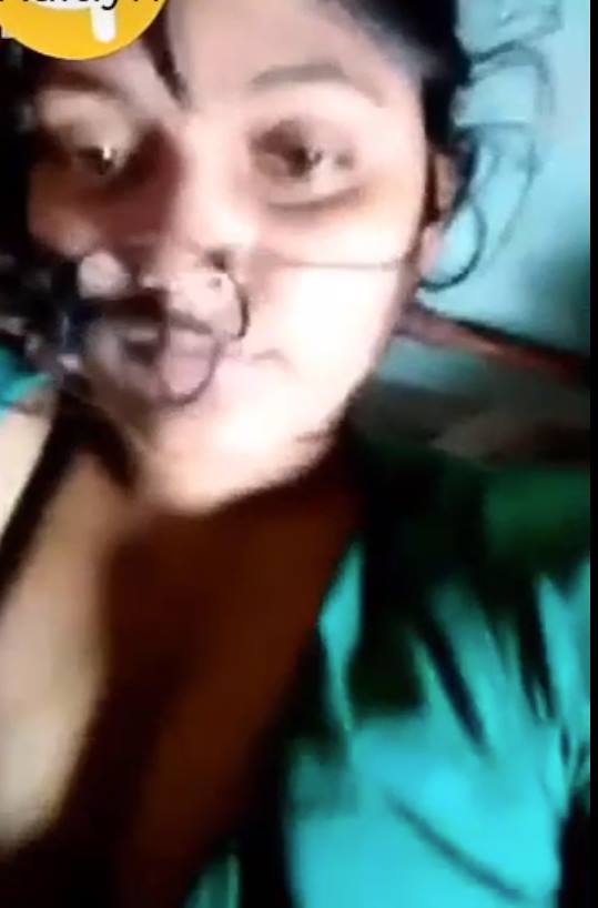 Camera Munbu Palutha Mulaikal Kasakkum Tamil Live XXX Video