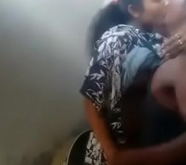 Kuliyal Araiyil Kuthu Oozh Podum Tamil Couple Sex Kathalargal