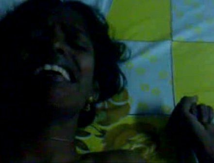 Theni Vibachaari Tamil Sexy Video Akka Sexyaaga Matter Podugiraal