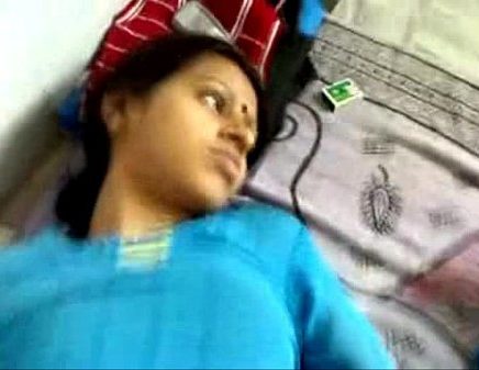 Chennai tamil wife aishwarya sunniyai oombi ookum sex video