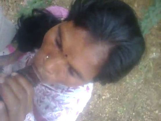 Madurai vibachaari kaatil oombi kanju edukum tamil sex padam