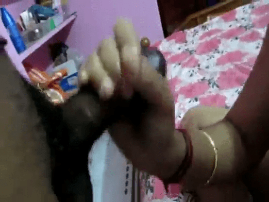Manaiviyai kai adika vitu doggy nilaiyil oothu kanju irakum latest tamil sex videos
