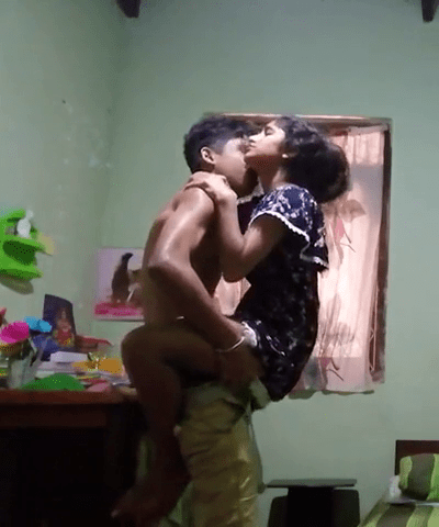 19 vayathu pennai thukivaithu oothu oomba vidum tamil teen sex video