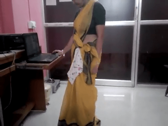 Office aunty idupu mulai katum tamil saree sex video