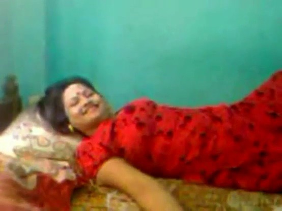 Salem village pen kuthiyai naki ool seiyum tamil aunty sex video