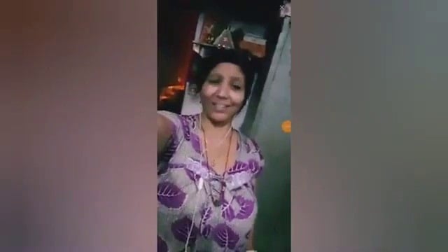 Tamil live sex aunty big boobs nighty show sex video