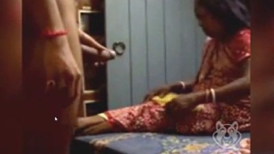Magan nude poolai katum tamil amma sex video