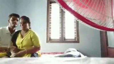 39 age tamil aunty ilam aanai sex seiyum romance sex video