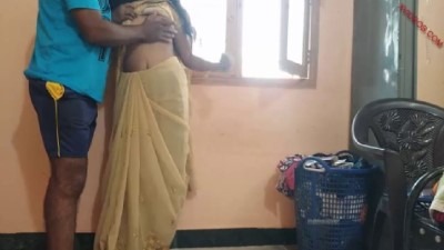 Mamanar karupu poolai oombi ookum indian family sex videos