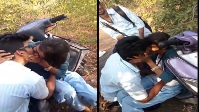 Tamil College Girl Lover Kuda Outdoor Kiss Sex Videos