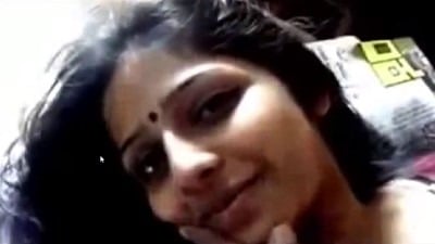 Coimbatore azhagiyai thadavum tamil lady sex video