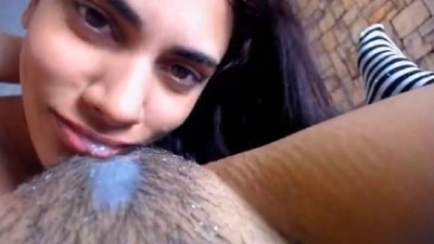 Pundaiyil vaai vaithu urinthu vinthu edukum lesbian sex videos