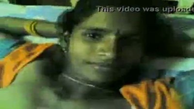 Pollachi manaivi mulaiyil paal edukum tamil milf sex videos