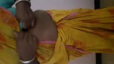 Erode aunty mulai kuthi kanbikum xxx sex videos