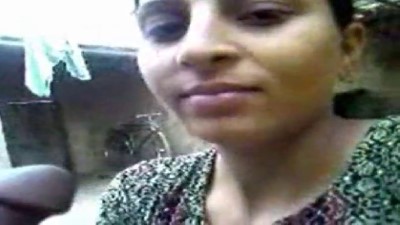 Village girl karupu sunniyai thotathil sappum sex videos