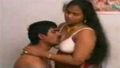 Annan manaivi mulai sappi sex seiyum sex movie