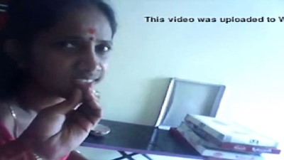 Tamil office sex videos manaiviyai saree thuki matter adikum video - Page 2  of 7