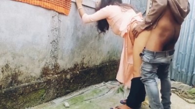 Cow positionil auntyai outdooril pannum desi village sex