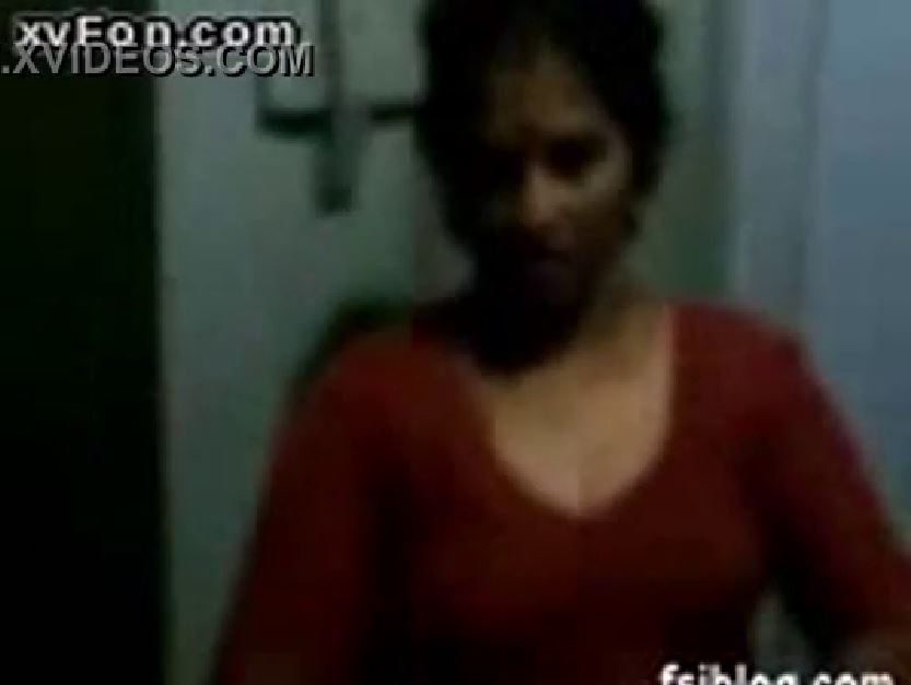 Madurai aunty big boobs kanbithu dress change panum videos