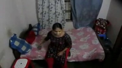 Salem manaivi kuthiyil kanavan oothu vinthu irakum sex video