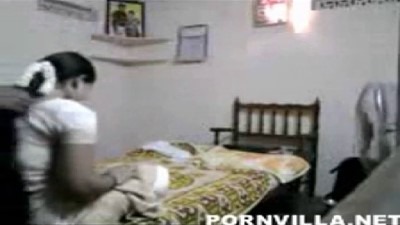 Kanchipuram iyar mami kuthiyil paduthu ookum sex video