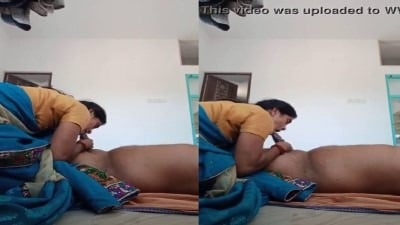 Maid aunty saree anintha nilaiyil pool oombum sex kaatchi
