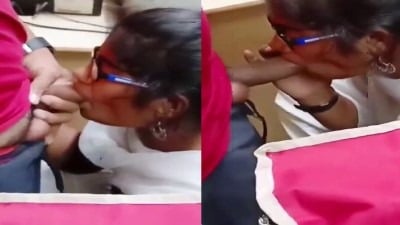 Chennai college girl professor sunniyai urinthu oombum sex clips