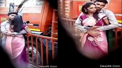 Thavani anintha pennai kaai adikum outdoor sex clips