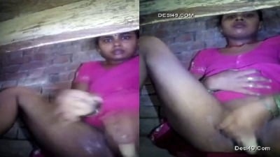 Kamaveri wife saree thuki pundaiyil kanju edukum ool video