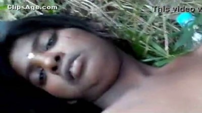 Salem village pennai oothu vinthu irakum tamil sexy video