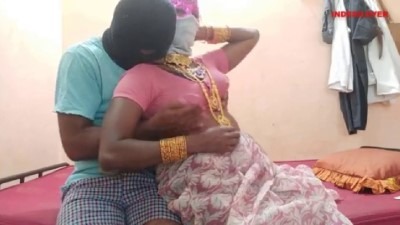 Aunty mulai sappi pool oomba vaithu ookum sexy padam