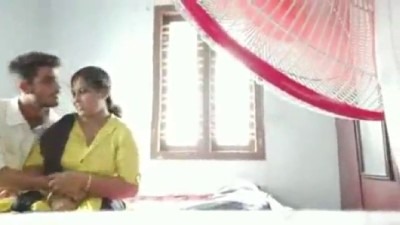Madurai aunty mulai pisainthu ooka pant kayatum sex clips