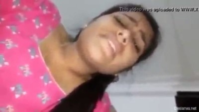 Chennai young aunty viral potu vinthu edukum hot clips