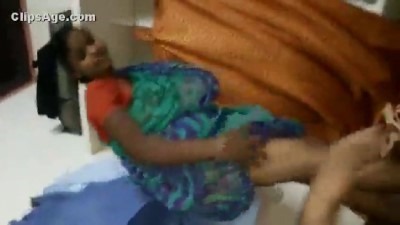 Real housewife kalla kathalanai saree thuki ookum sex tape