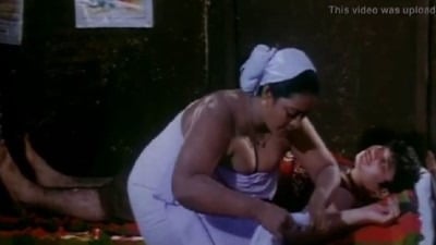 Shakeela ilam aanirku big boobs thudai kaatum sexy movie