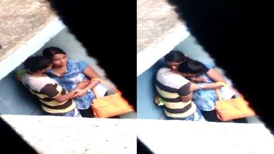 Trichy couple outdooril mulai thadavum hidden cam sex