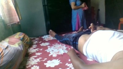 Madurai aunty anni kozhunthan udan ookum sex kaatchi