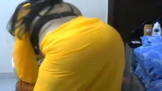 Mallu aunty big boobs soothu saree aninthu kaatugiral