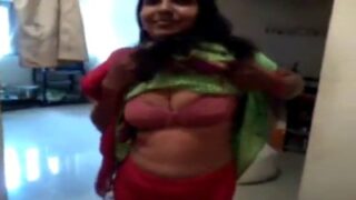 Young aunty wife chudi thuki mulai pundai kaatum sex tape