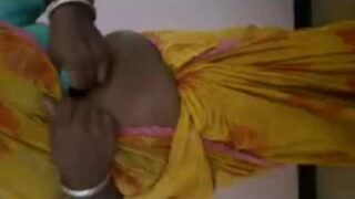 Maid aunty jacket kayati mulai koothi kaatum sex capture