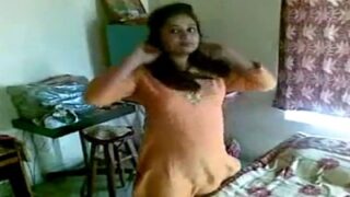 Chennai wife chudi kayati nude boobs pussy kaatum sex tape