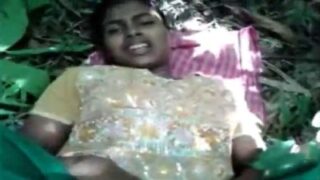 Village pen nude mulai kanbithu paduthu ool vangum sex clip