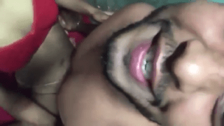 Kadhaliyai selfie sex pannikondu video edutha bf