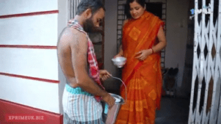 Milk man local aunty veetukul nuzhainthu sex seikiran