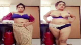 Selfie camera munbu aunty saree kazhatukiral
