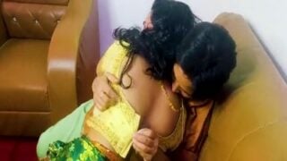 Mamiyar marumagal lesbian sex moodil kiss adikirargal